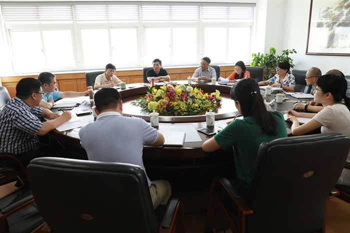 20180613我院召开党风廉政建设形势分析会01.jpg